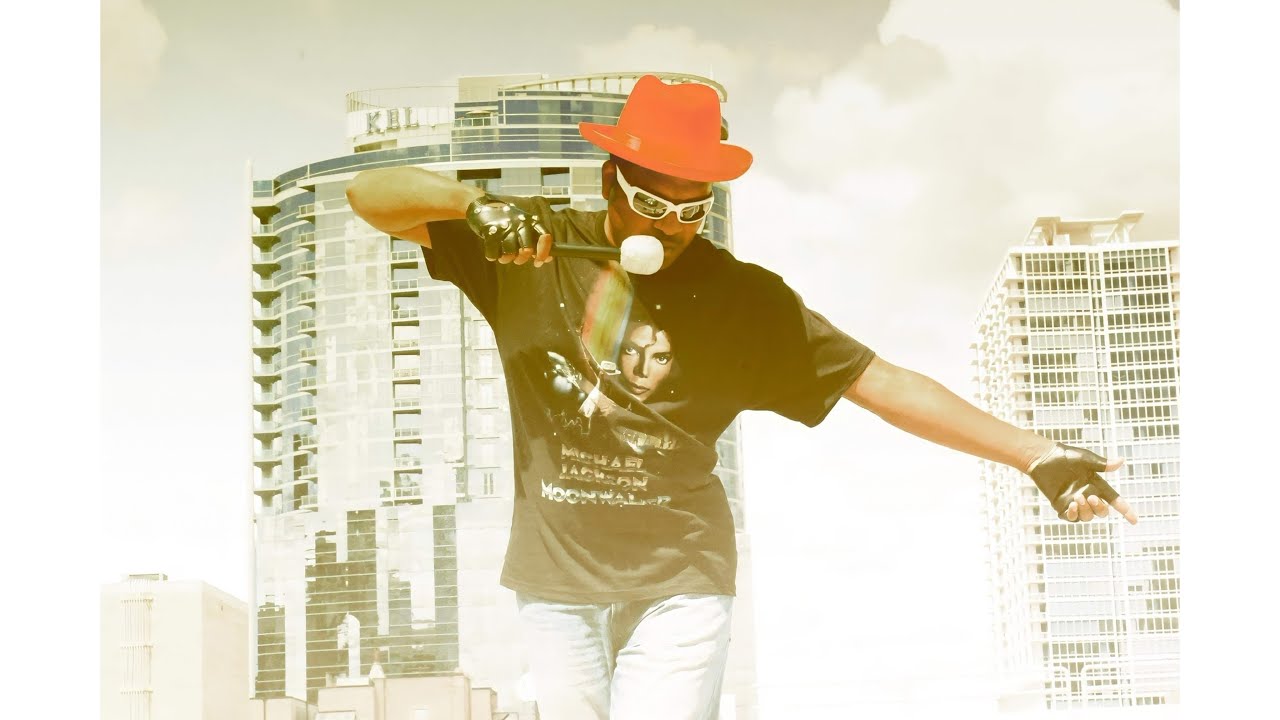 Live performance of 90's Celebrity @ Majestic (