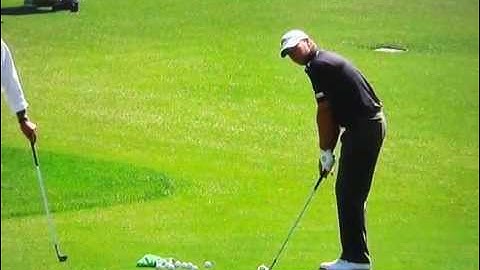 Steve Stricker - Pitching and Chipping Practice (2013)