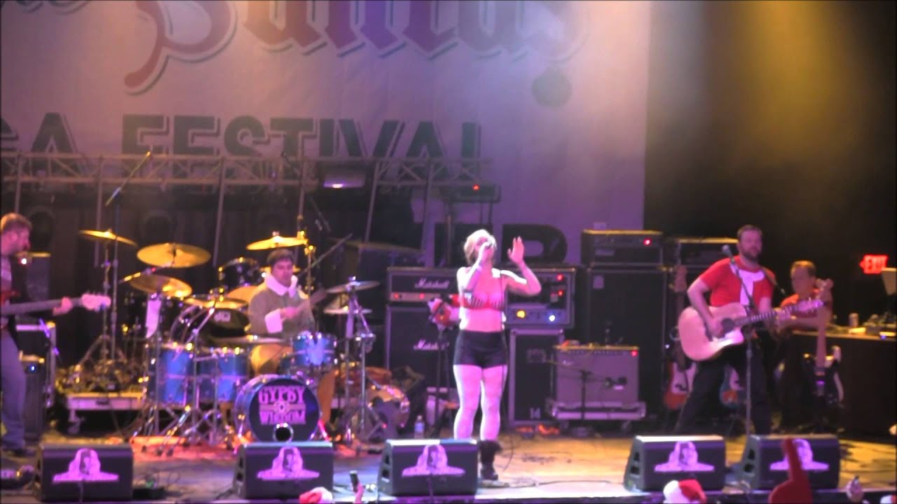 2013 Running of the Santas - Gypsy Wisdom - O Holy Night