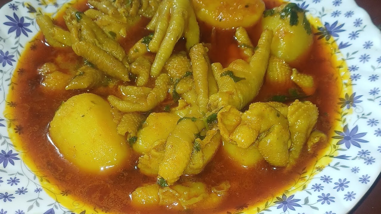 আলু দিয়ে মুরগির ছালের রেসিপি একবার বানিয়ে দেখুন(chicken skin recipe)