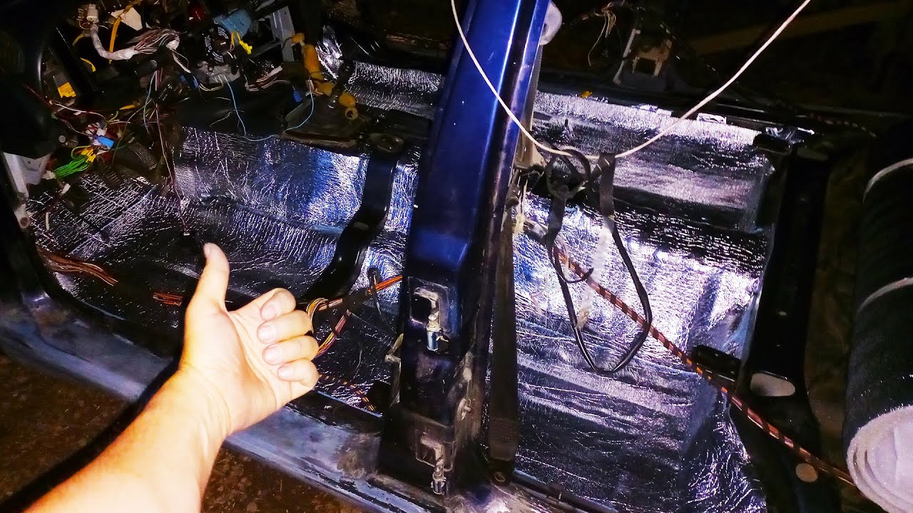 Бюджетная шумка пола и покраска порогов Ford Scorpio - YouTube