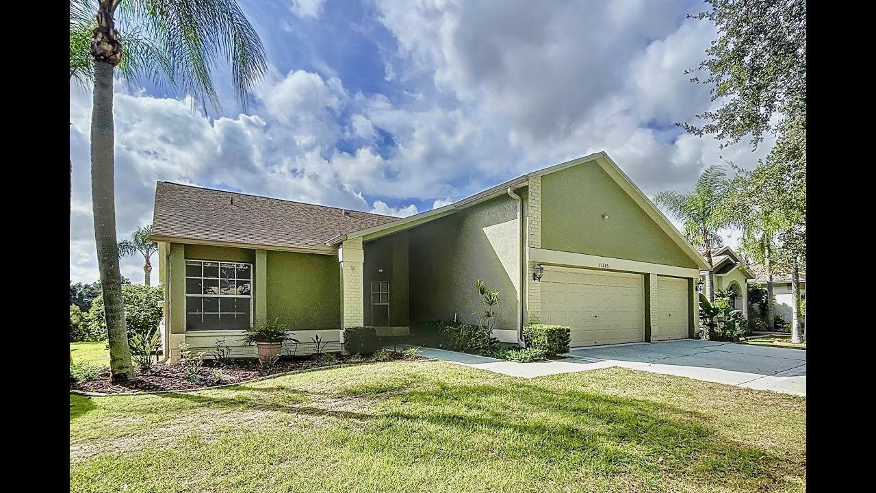 Riverview, Florida Real Estate Photography 11205 Longbrooke Dr