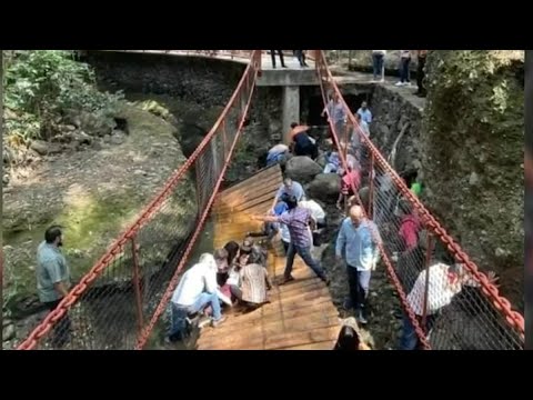 Un accidente en Cuernavaca, Morelos. Durante la inauguración del puente colgante del Paseo Ribereño