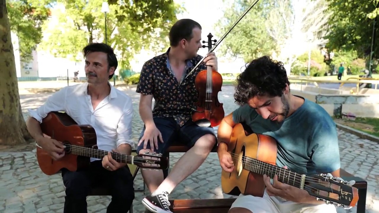 Django's Tiger - Django Reinhardt Gypsy Jazz (by Manouchka, Portugal)