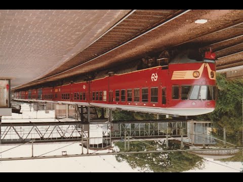 Met een rode DE2 van Aalten naar Arnhem Velperpoort