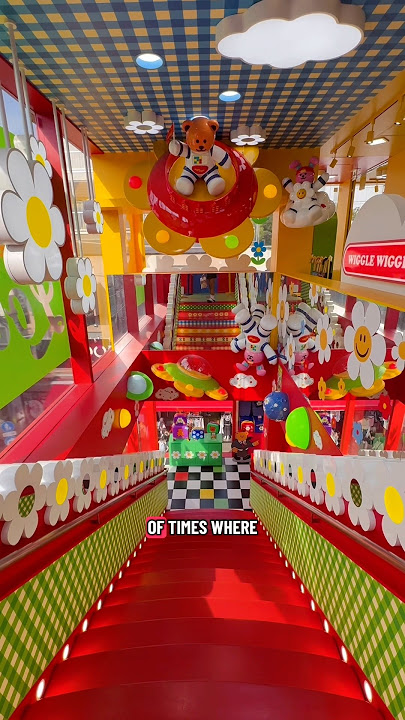 the COOLEST store in Japan?? 🇯🇵🛍️ #japantravel #tokyotravel #wigglewiggle