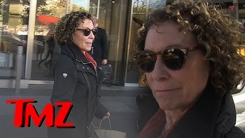 Rhea Perlman Drinks Beer and Its Sexy! | TMZ