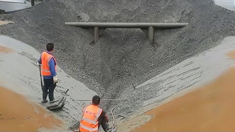 Barge unloading 4230 tons of phosphate rock - Part 2 - Fast conveyor - Vlog of work on the barge