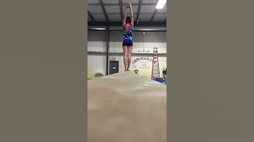 Sydney Alexander 2016: Backhandspring Layout Stepout on Beam