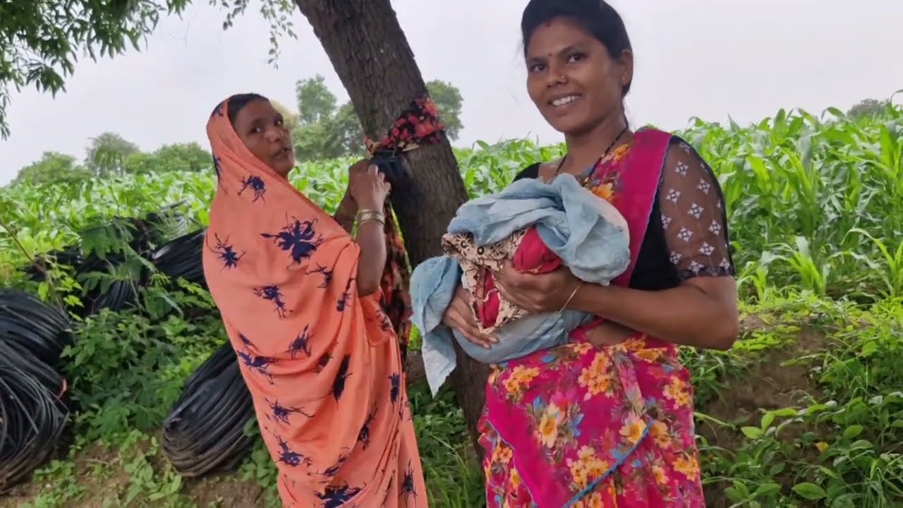 आज स्वामिनी आणि सोनूची मम्मी गेली होती शेतात 😊 #yogeshgorecomedian #sonuchimummy