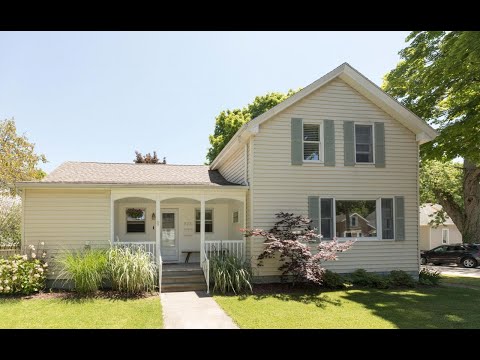 823 Court Street, Saint Joseph, MI home video tour