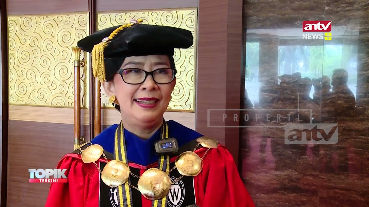 UNIVERSITAS BAKRIE GELAR WISUDA KE-13 DI TMII