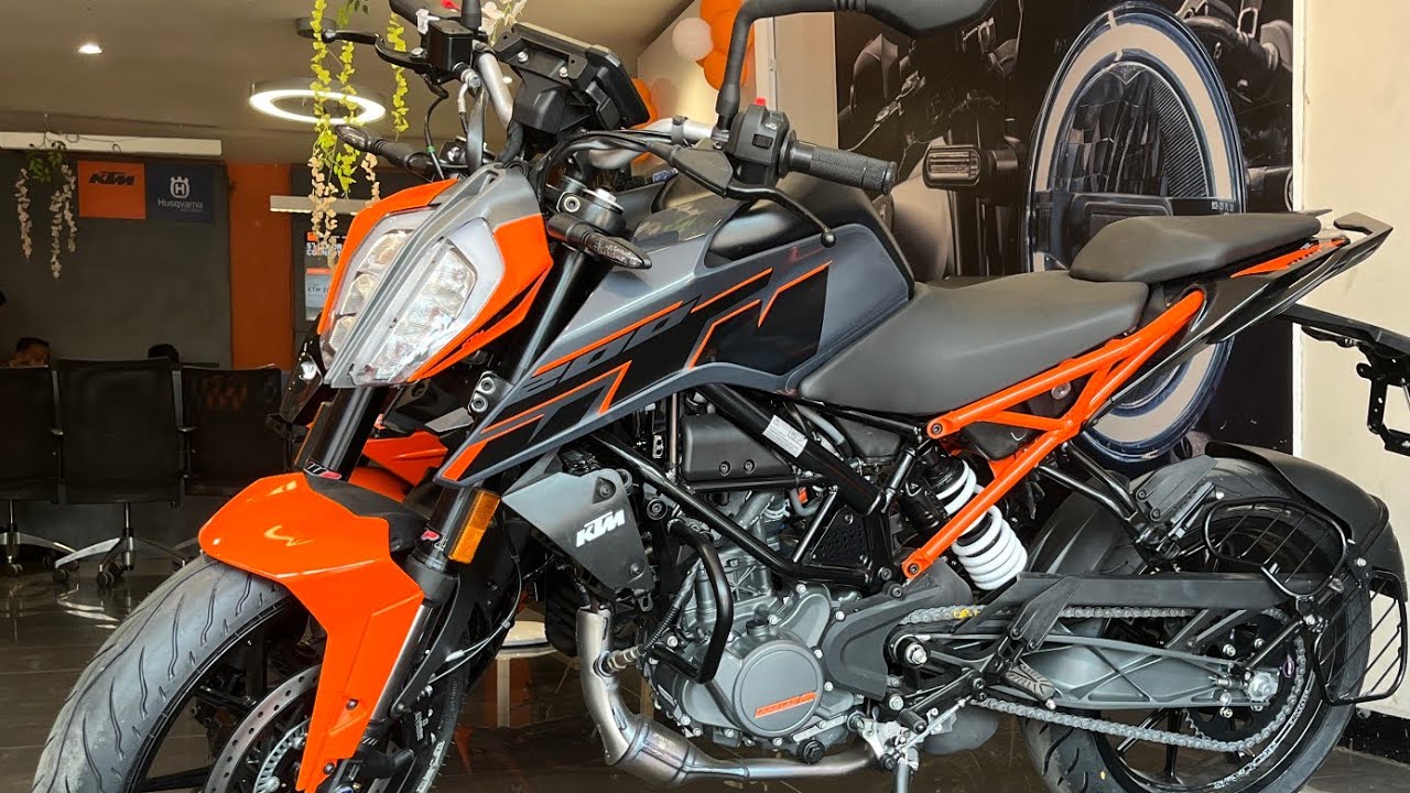 18809km ★始動動画あり★ 200DUKE KTM 中型 KTM 200 DUKE | Walkaround | Motor Expo 2020, Thailand - YouTube
