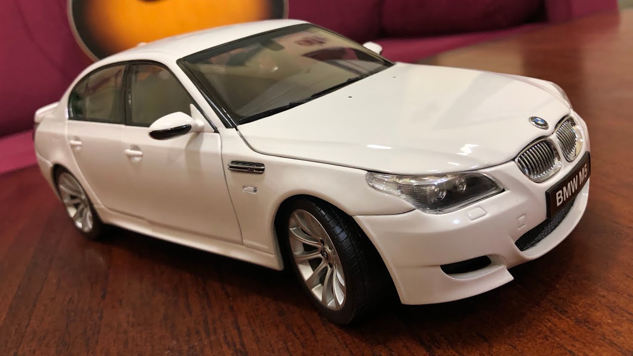 BMW M5 (E60) (Kyosho) - YouTube
