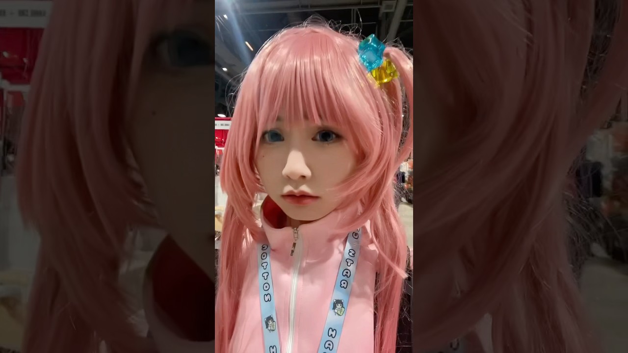 she’s slowly melting 🫠 [Bocchi the Rock Cosplay]