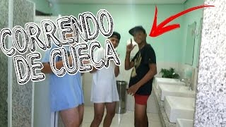 Correndo De Cueca No Mercado