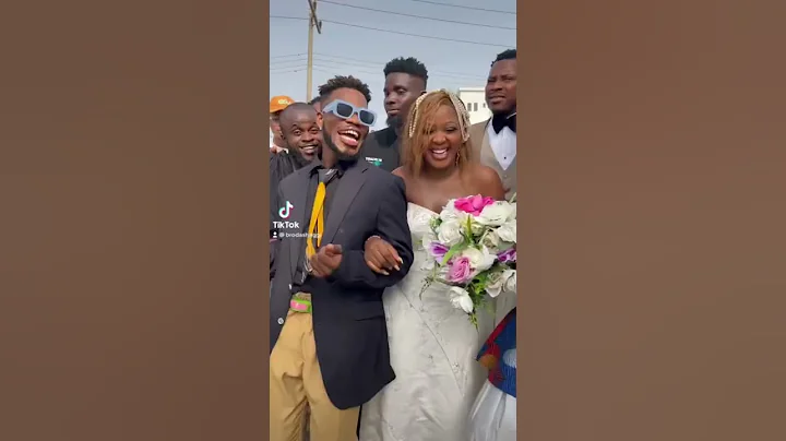 Mad people’s wedding 😂😂😂.      🎶: #CrossMyLane