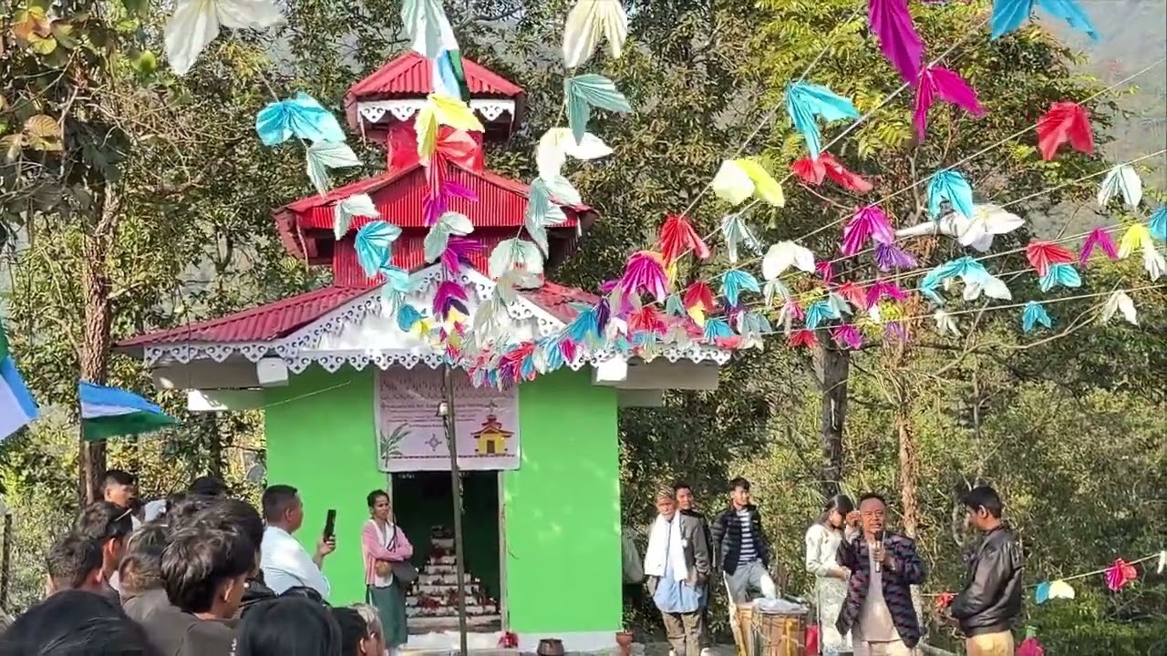 Makar sankranti ma subba mandir ko darshan garnu gako 🤔