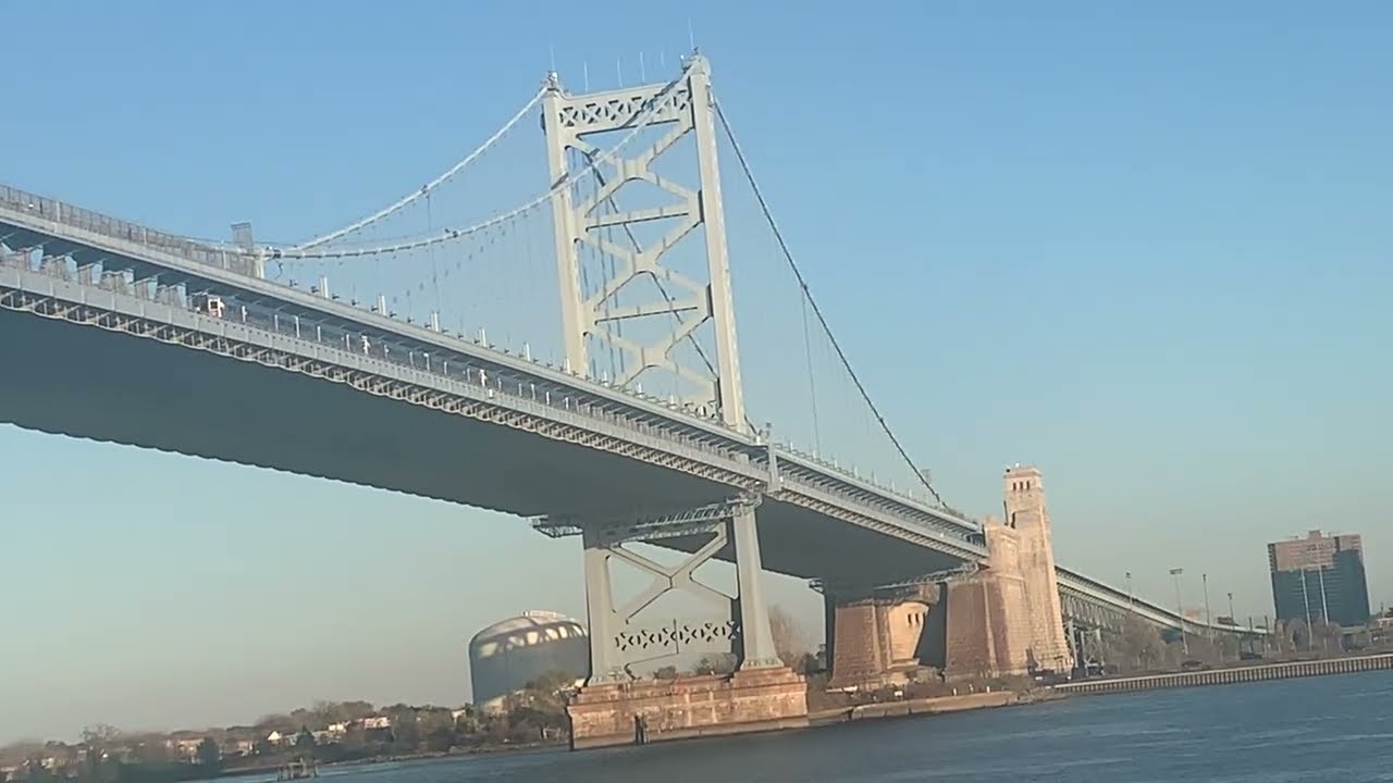 Cherry Street Pier Views In Philly