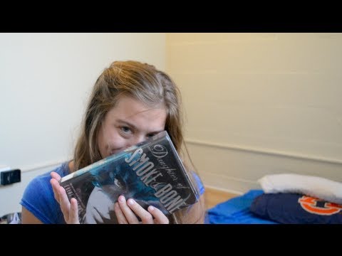 DAUGHTER OF SMOKE AND BONE by Laini Taylor