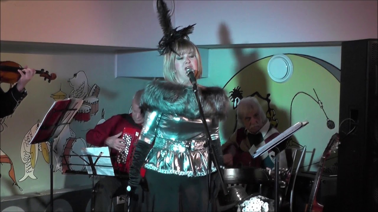 Черная моль - YouTube