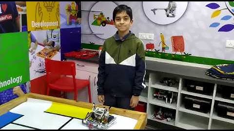 Lego Line Alignment Robot - Kahan Shah - RFL Ahmedabad (8980172306)