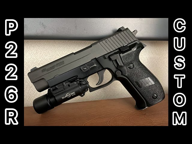 東京マルイ SIG P226 E2 ライト付き シグ ザウエル P226 E2 - ガスブローバック | 東京マルイ