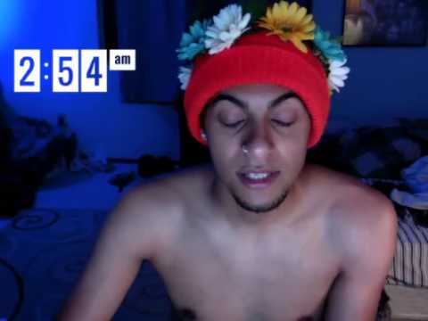 younow-em3-live-stream-video-chat-free-apps-on-web,-ios-and-android