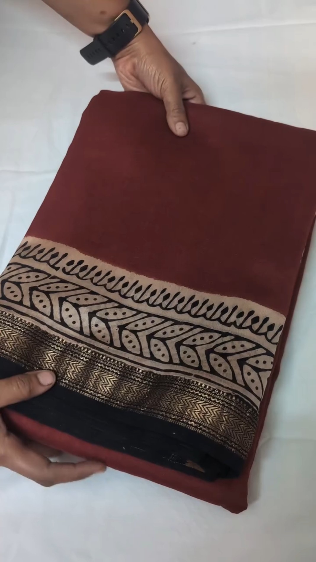 🥻రకరకాల చీరలు - ShareChat