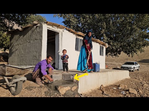 اليوم ساعدت خديجة وهادي بعضهما البعض في تركيب جزء من الشرفة