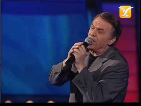 Salvatore Adamo, Es