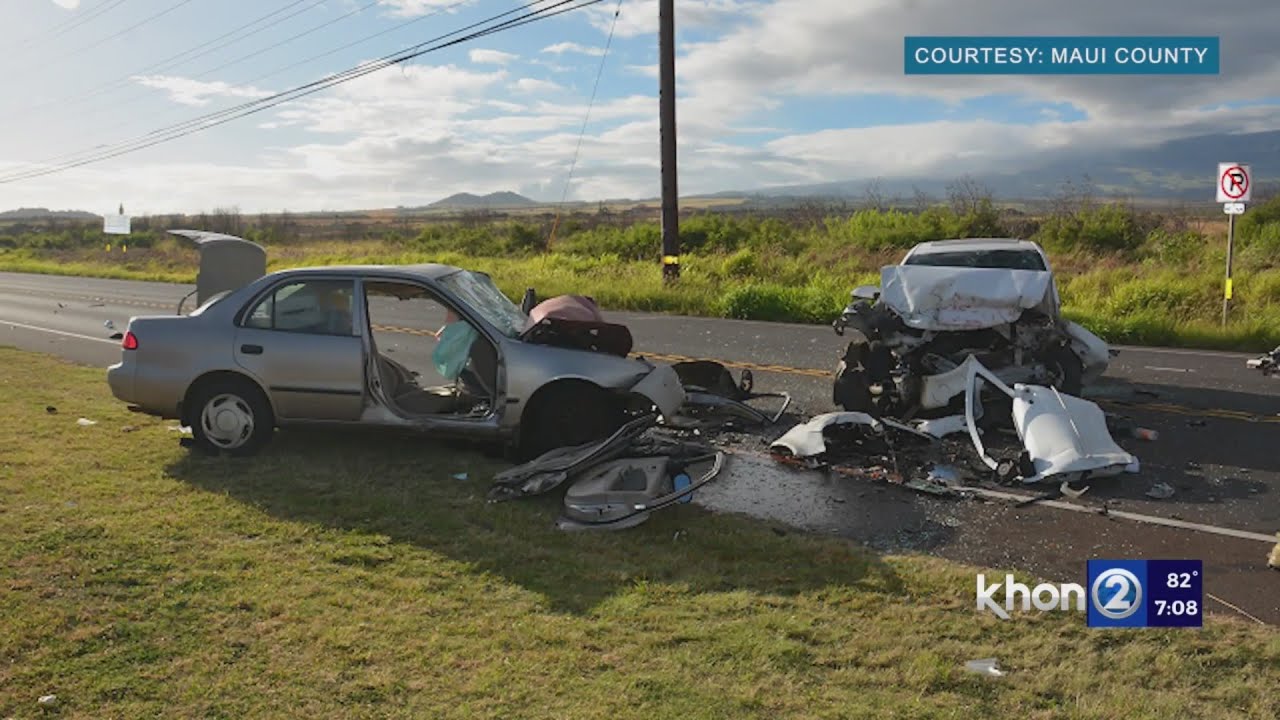 Man in stolen car hospitalized after crashing into 2 vehicles on Maui ...