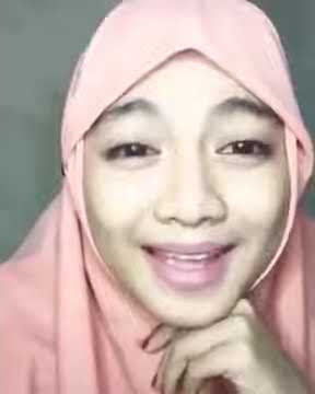 Ibu negara. Aku selingkuh boleh gak..? 😍