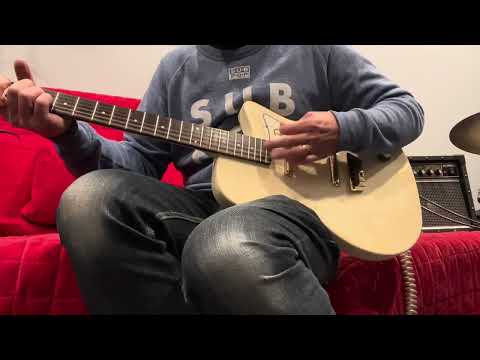 2011 Danelectro 56
