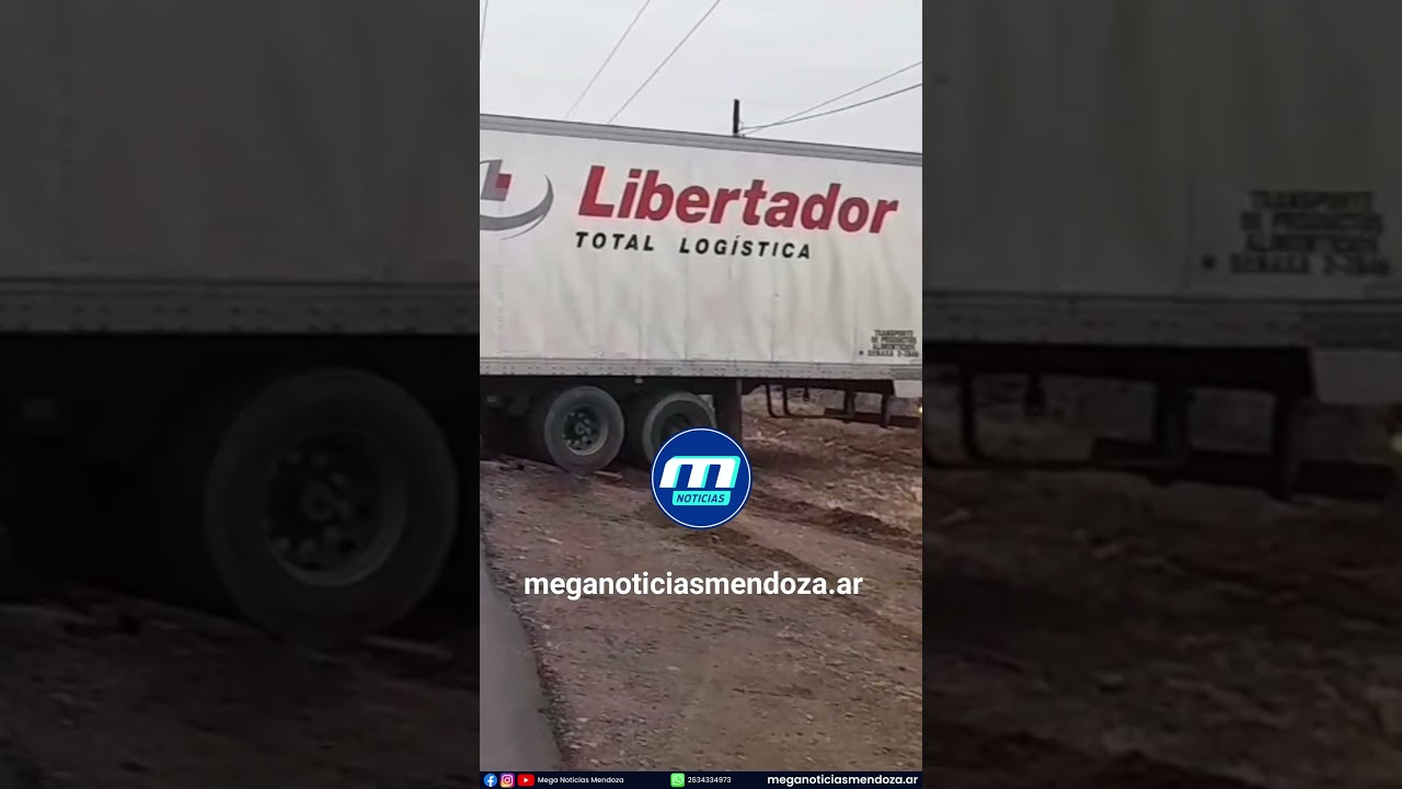 CAMIÓN OBSTRUYÓ LA LATERAL SUR DE RUTA 7 EN SAN MARTÍN Y EL TRÁNSITO YA FUE NORMALIZADO