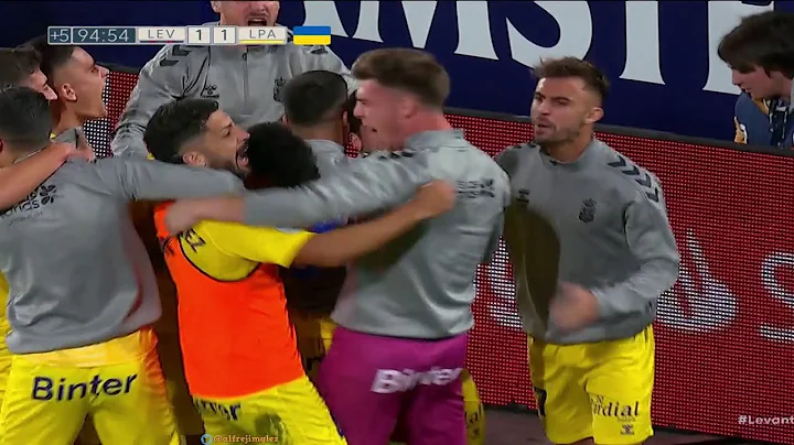 Gol de Marc Cardona en el Levante 1 - UD Las Palma...