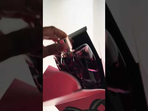 Old to some new to me 😍 Bonbon by Victor &amp; Rolf