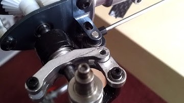 CopterX 500 tail rotor hub damage, screw broken...