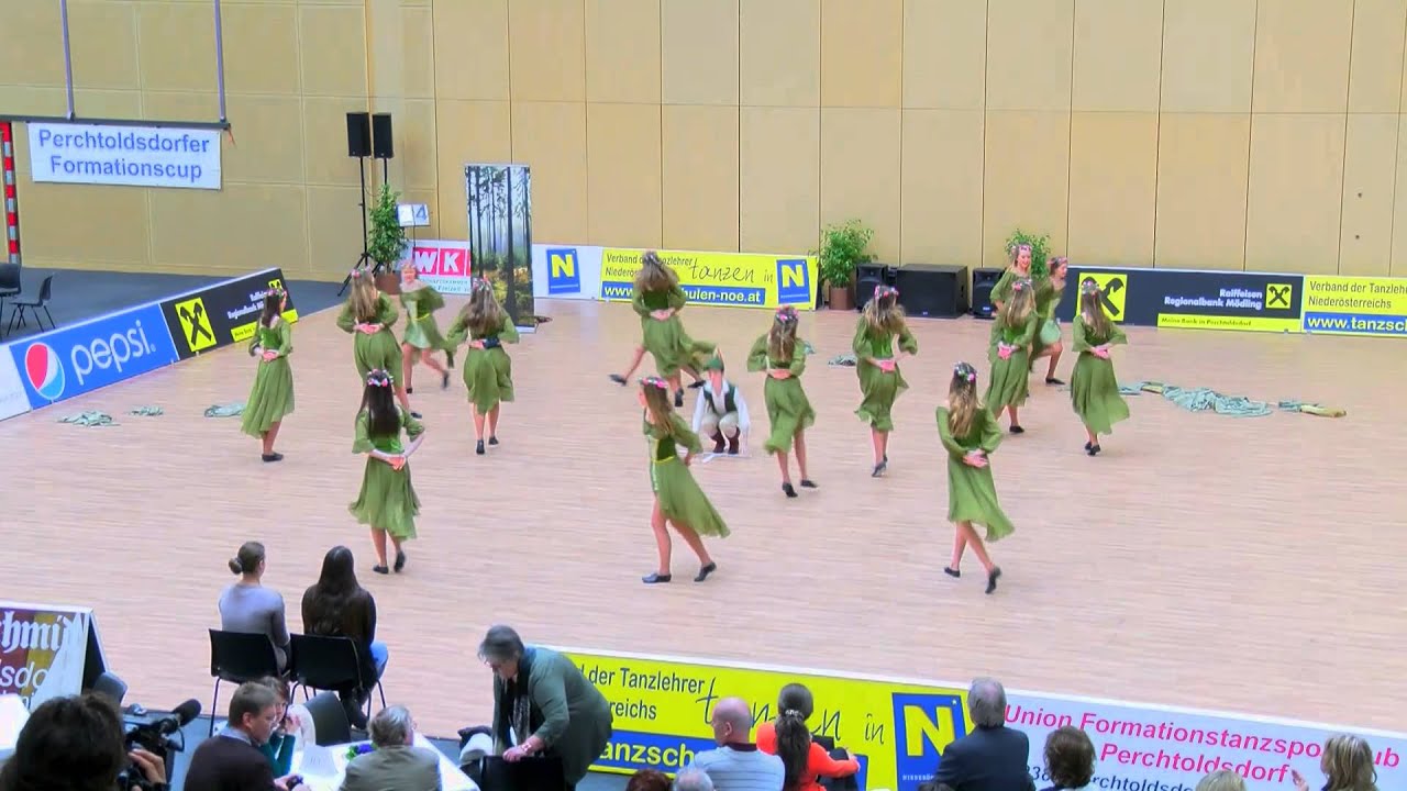 Vienna Dance Kids - Robin Hood - 137G0038_01k