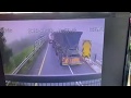 Dashcam footage of the three truck crash on Van Reenen