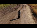 Riding on a electric unicycle in the field. Езда на моноколесе в поле.