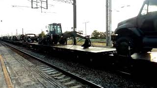 7802次貨物列車後壁通過