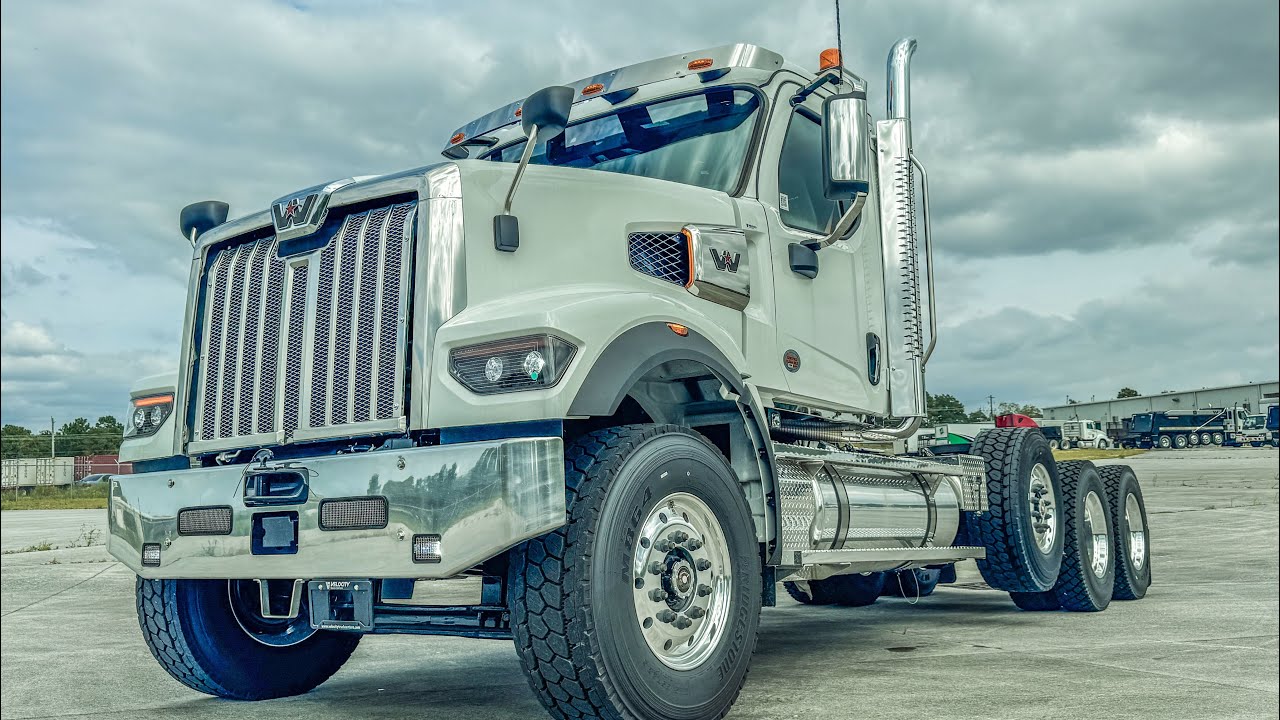 2026 Western Star 49X Heavy Haul | Built to Move Mountains