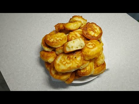 Оладьи из простокваши или кефира.