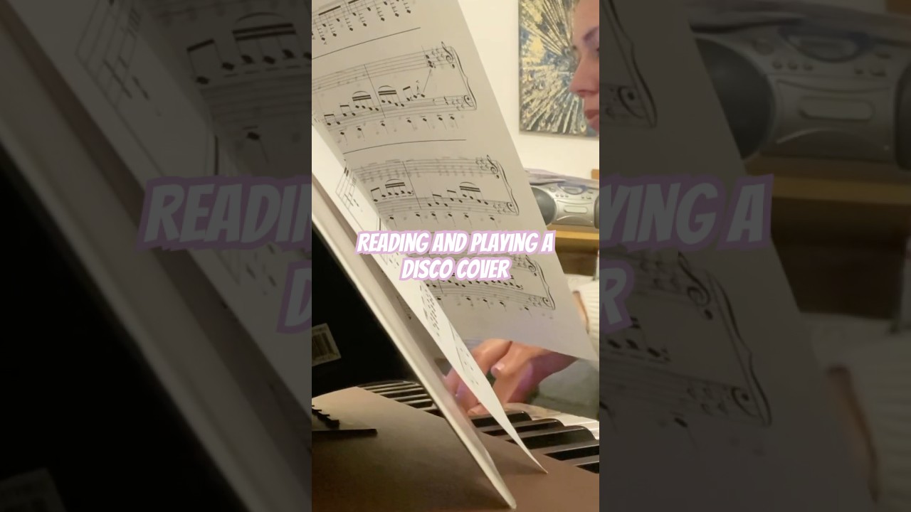 Reading and playing 📖 