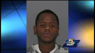 Police: Escaped inmate impersonates someone, walks out of justice center