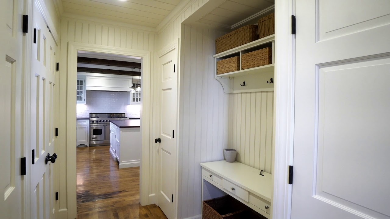 25 Longmeadow Road, Wellesley