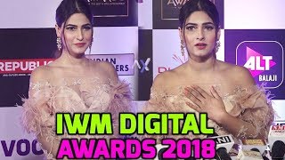 Hot Karishma Sharma At Iwm Digital Awards 2018