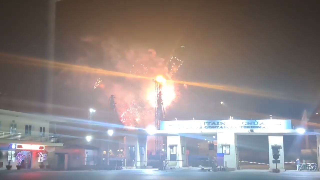 Fireworks Show Vu Yen Royal Square - Lunar New Year’s of the year Horse 🐎🧧2026 .