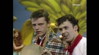 Madness - Embarrassment 1980 (Bananas Festival)